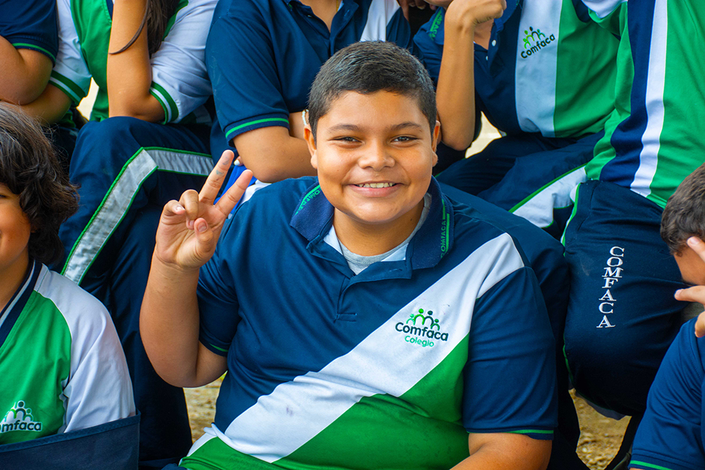Estudiantes de secundaria del Colegio COMFACA