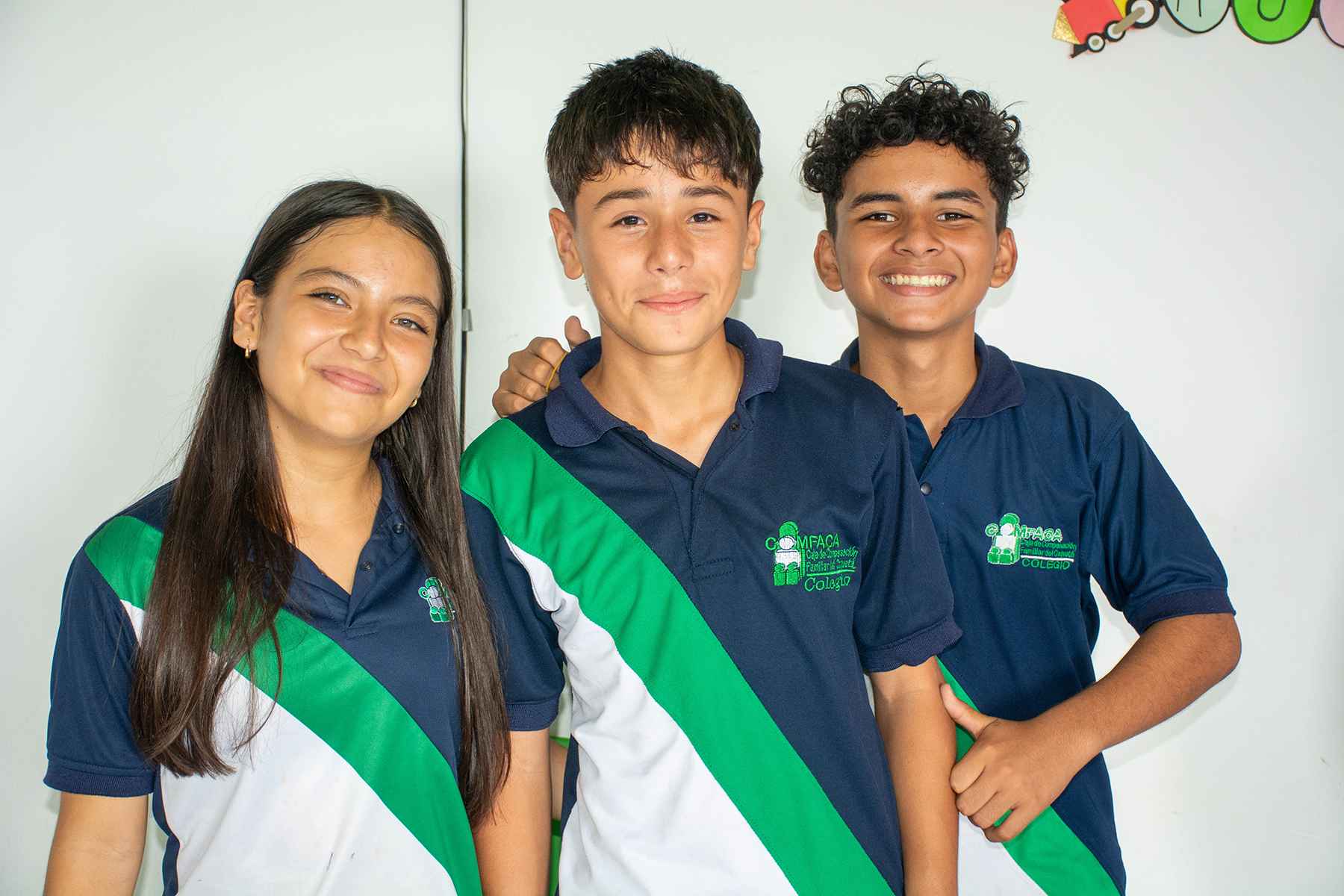Estudiantes de primaria del Colegio COMFACA